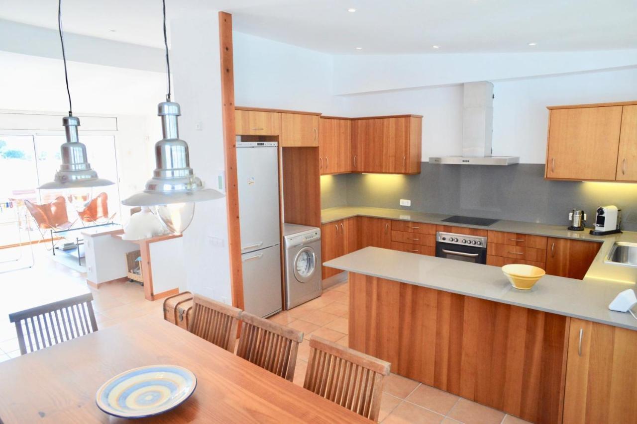 Beachfront Duplex With Terrace And Sea Views - カダケス エクステリア 写真