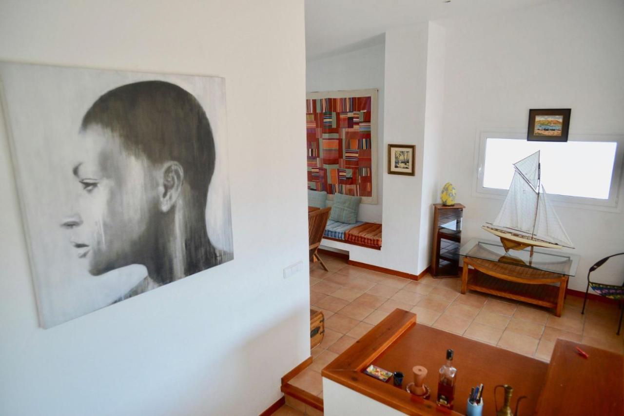 Beachfront Duplex With Terrace And Sea Views - カダケス エクステリア 写真